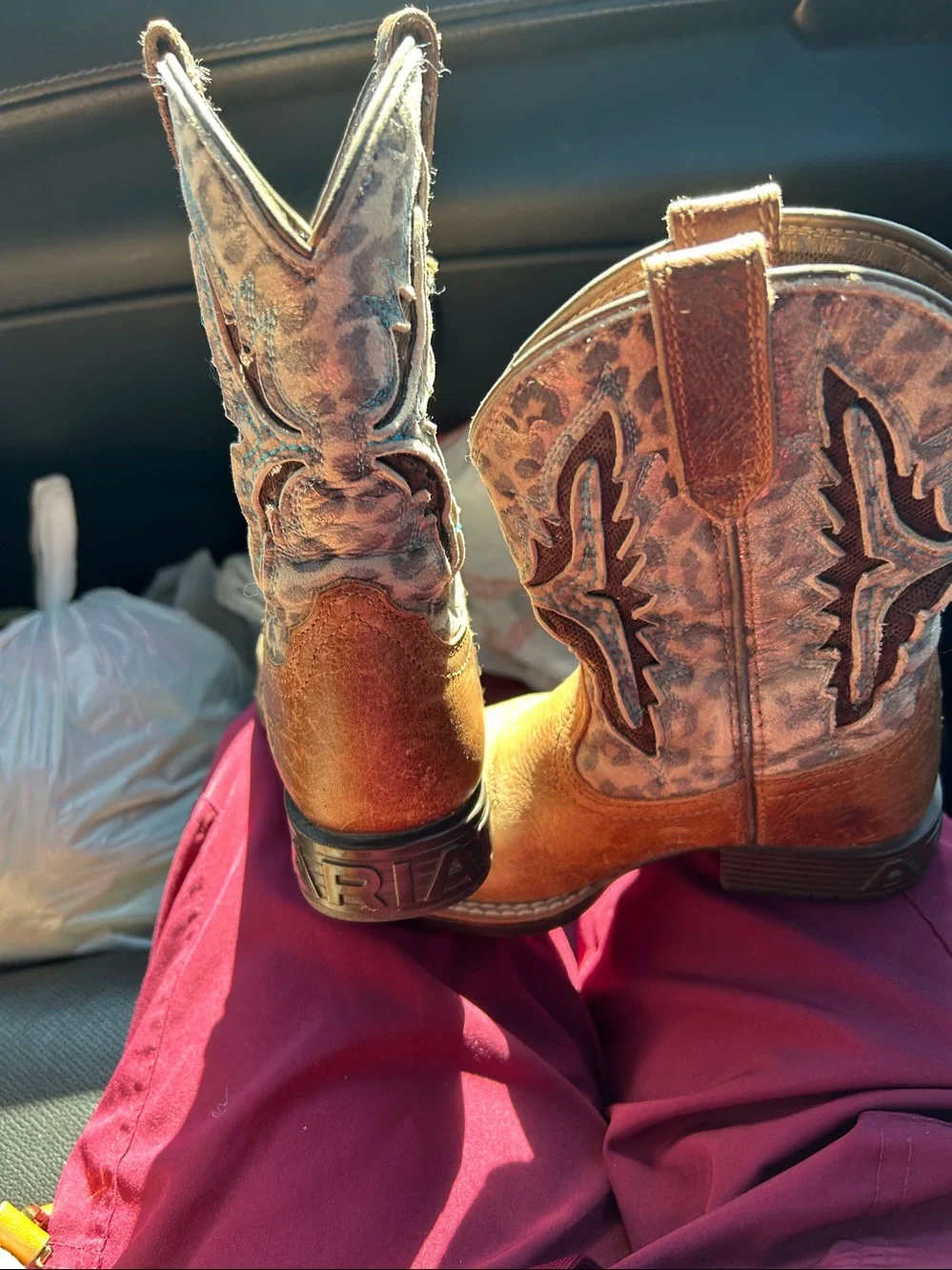 Kid boots